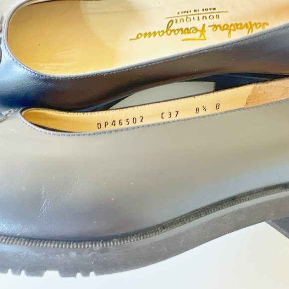 Ferragamo Ballerina Pumps 1.5" Heel - Picture 10 of 13